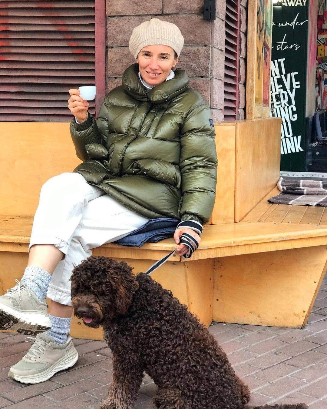 ホカオネオネのインスタグラム：「There's so much to love about this season. What are your plans for the weekend?  📸 @oksanaekibana #TimeToFly」