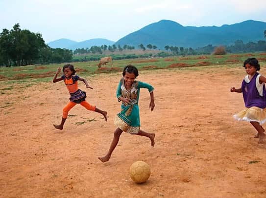 thephotosocietyさんのインスタグラム写真 - (thephotosocietyInstagram)「Photo by Stephanie Sinclair @stephsinclairpix I Girls enthusiastically play football in Jharkhand, India, where more than six in 10 girls drop out of school and become child brides. This #HumanRightsDay, you can purchase this print made #onassgiment for @natgeo through a special #PrintSale now through Dec. 14th, with 100% of proceeds benefiting the charity I founded @tooyoungtowed, whose mission is to empower girls and #endchildmarriage by supporting survivors and girls at-risk worldwide. Visit @tooyoungtowed to purchase a print now -- perfect for holiday gift giving!」12月11日 1時11分 - thephotosociety