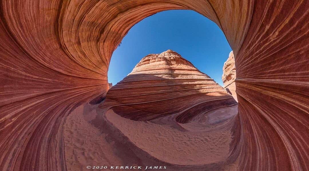 Ricoh Imagingのインスタグラム：「Posted @withregram • @kerrickjames5 360 degree screen shot of the famous Wave, Coyote Buttes North, Arizona. Shot with Ricoh Theta Z1. @theta360official @ricohthetaz1 ricohimages」