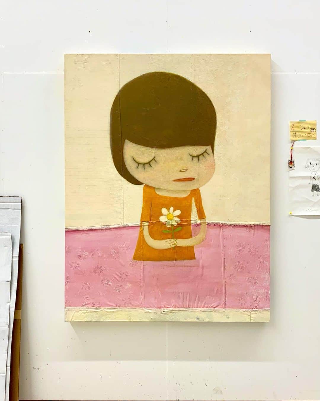 奈良美智のインスタグラム：「no tittle yet.  maybe “Girl in Pink Water” or “~ Pink River” or “Girl with a Margaret in Her Hand” or .....」