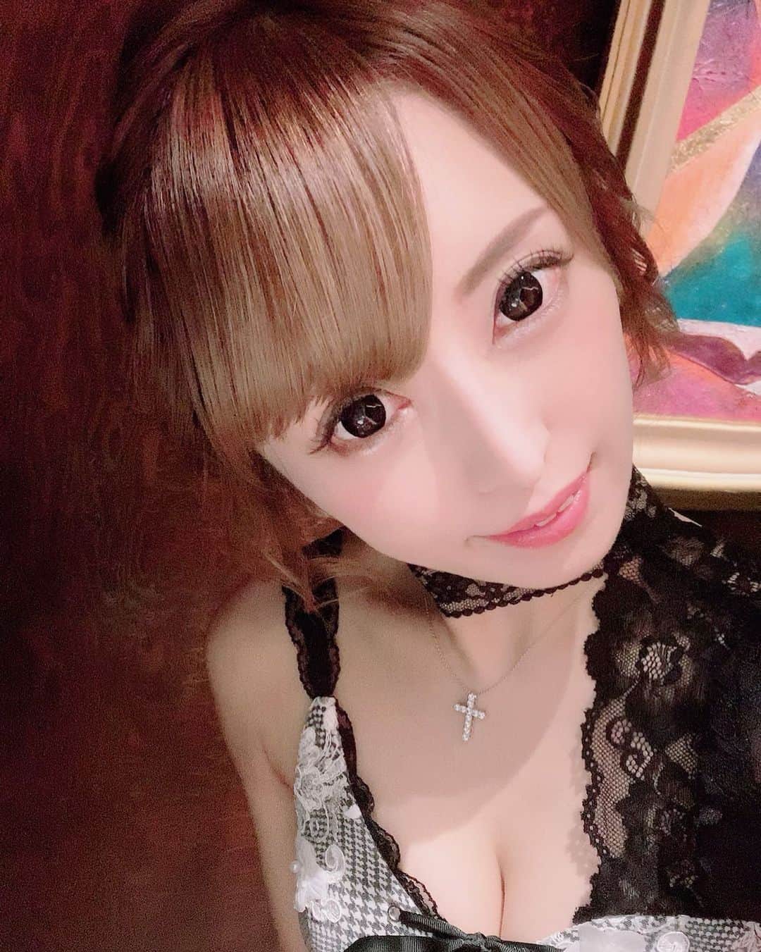 のインスタグラム：「アールズは毎日営業してます😘💖  メイドも毎日営業で 時短が来週中まで〜🥰  #メイドカフェ#プティパルフェ#住吉#アールズカフェ#錦#キャバクラ#名古屋#YouTube#TikTok#17live」