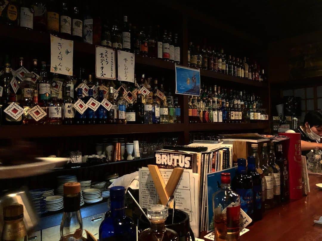 山本浩未さんのインスタグラム写真 - (山本浩未Instagram)「荒木町 渋いBAR🥃✨ 飲めないんだけどね、好き♥️」12月10日 17時35分 - hiromicoy