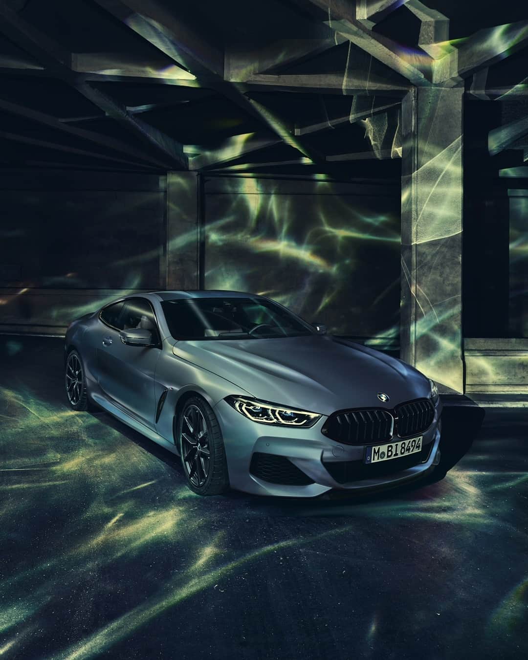 BMWのインスタグラム：「Just sparkling around. The BMW 8 Series Coupé. #THE8 #BMW #8Series __ BMW M850i xDrive Coupé: Fuel consumption in l/100 km (combined): 10.0–9.9. CO2 emissions in g/km (combined): 227–224. Further information: www.bmw.com/disclaimer.  	 Acceleration (0-100 km/h): 3.7 s. Power: 390 kW, 530 hp, 750 Nm. Top speed (limited): 250 km/h.」