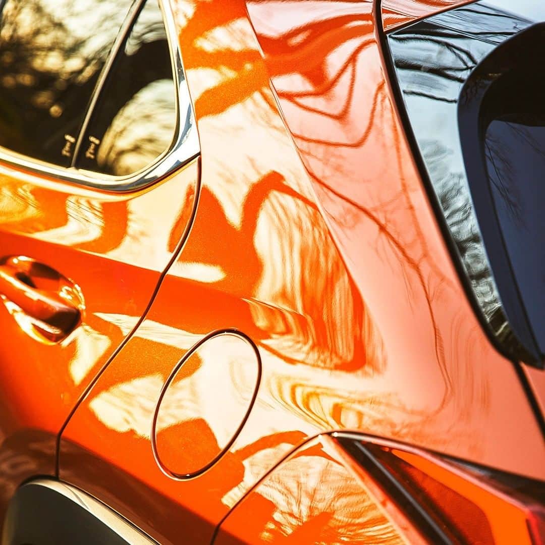 LEXUS / レクサスさんのインスタグラム写真 - (LEXUS / レクサスInstagram)「UXにしてから、つい出かけてしまう。でもそんな日常をとても気に入っている。  #レクサス #Lexus #LexusUX #レクサスUX  #UXと過ごす日常 #OneMoreThing #SUV #車好きな人と繋がりたい #carsofinstagram #carlifestyle #carphotography #クロスオーバー #drive #ドライブ」12月10日 18時00分 - lexus_jp