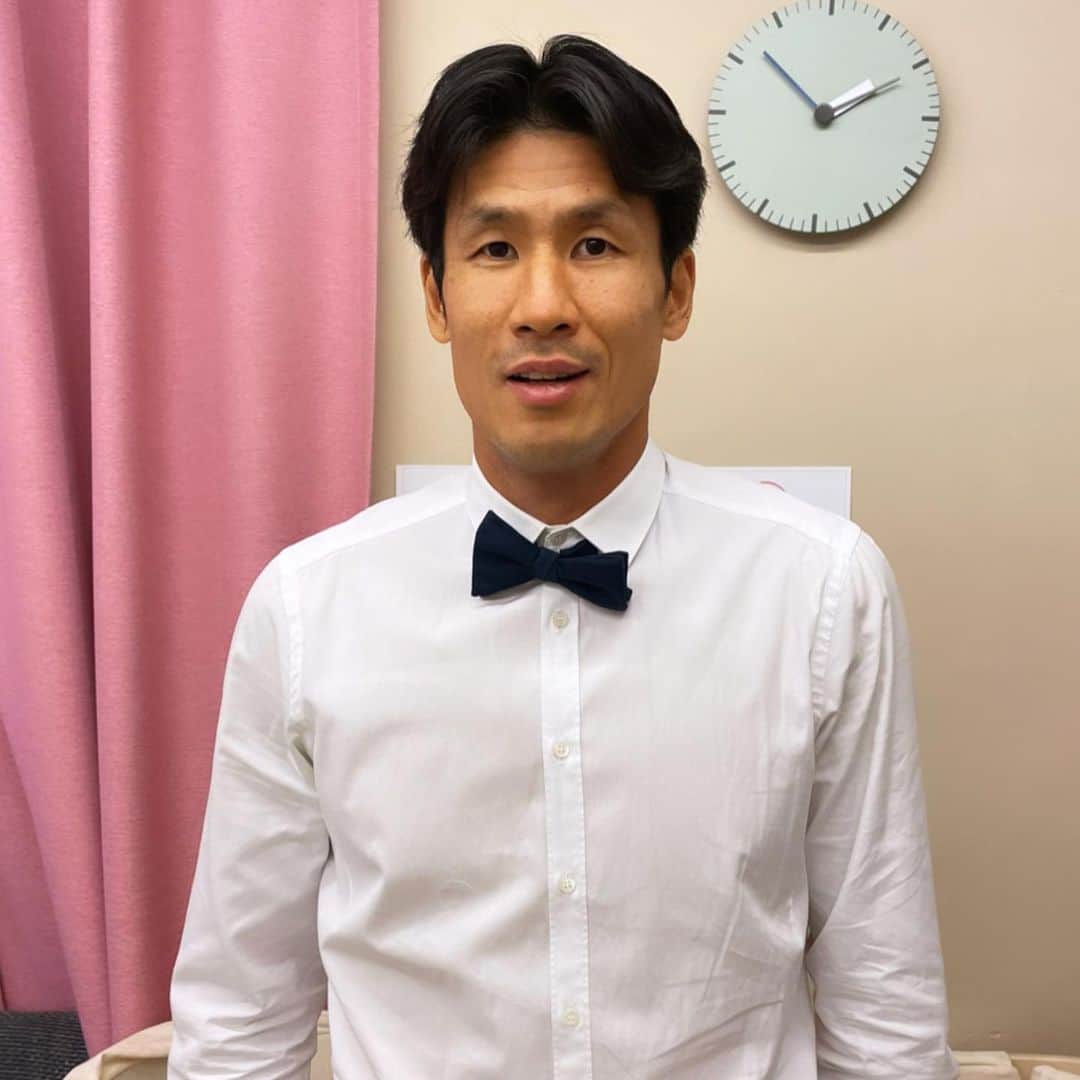 キム・ソンウンさんのインスタグラム写真 - (キム・ソンウンInstagram)「사랑하는 신랑🤍 축구선수 정조국으로 만나 연애하고 결혼하고 아이들 낳고 함께 하는 모든 순간들이 축구선수 정조국이였는데 이젠 축구선수가 아니라고 생각하니 뭔가 마음이 이상하다.. 나에게 가장 멋진 축구선수 그리고 남편.. 그동안 혼자 떨어져서 축구하느라 맘 고생도 심하고 많이 외로웠을텐데.. 이제 우리들 곁에서 남편으로서 아빠로서 함께해요 신랑이 무슨일을 하던지 어떤 자리에 있던지 난 언제나 응원하고 또 응원하니까요.. 정조국의 제2의 인생을 기대하며 축하해🤍」12月10日 18時14分 - ssung916