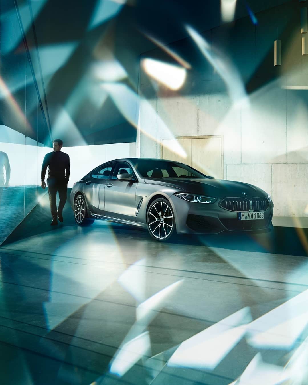 BMWのインスタグラム：「Dressed to thrill. The BMW 8 Series Gran Coupé. #THE8 #BMW #8Series __ BMW M850i xDrive Gran Coupé: Fuel consumption in l/100 km (combined): 10.0–9.9. CO2 emissions in g/km (combined): 229–226. Further information: www.bmw.com/disclaimer.  	 Acceleration (0-100 km/h): 3.9 s. Power: 390 kW, 530 hp, 750 Nm. Top speed (limited): 250 km/h.」