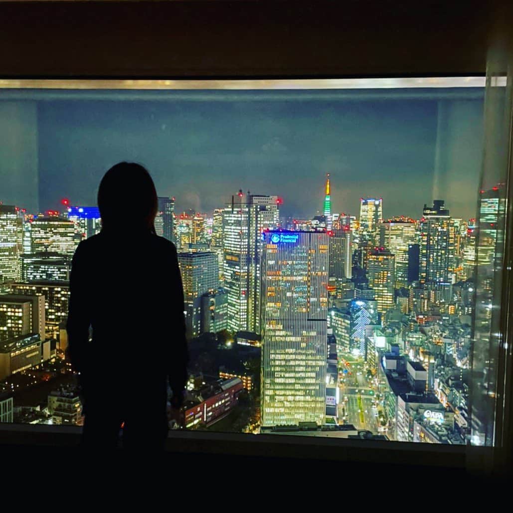 城咲仁さんのインスタグラム写真 - (城咲仁Instagram)「色々と来年に向けて考えてます 今夜も同じ空の下でよろしく #城咲仁  #未来 #夜景 #1人の時間 #感覚 #夢」12月10日 18時49分 - shirosaki_jin_official