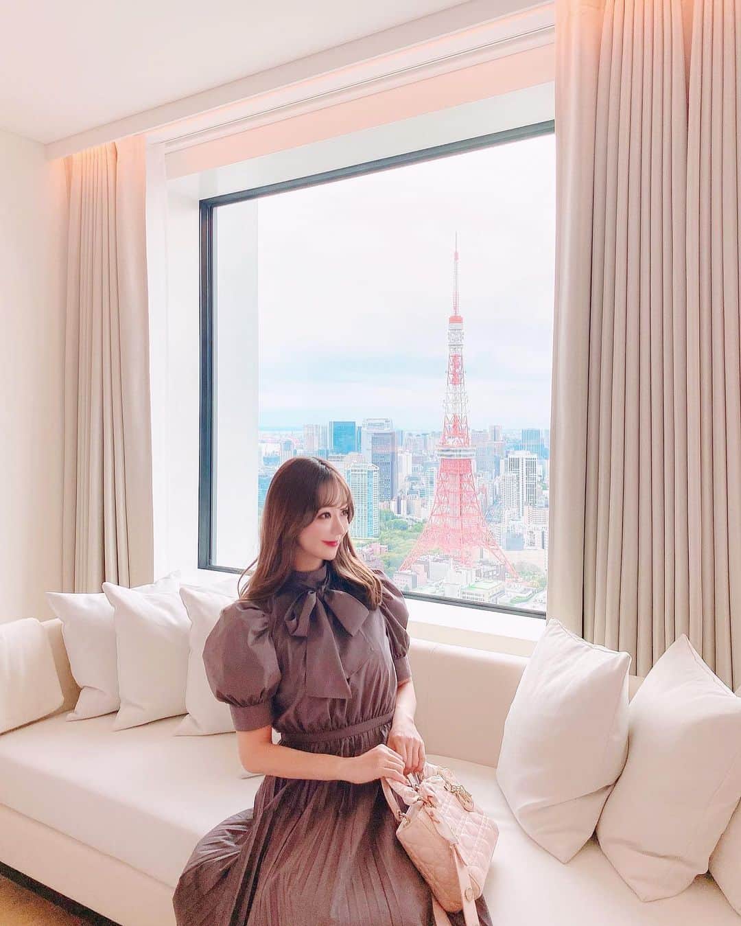 𝐧𝐚𝐜𝐡𝐢𝐦𝐮のインスタグラム：「素敵なホテルでした🐻🤍🗼」