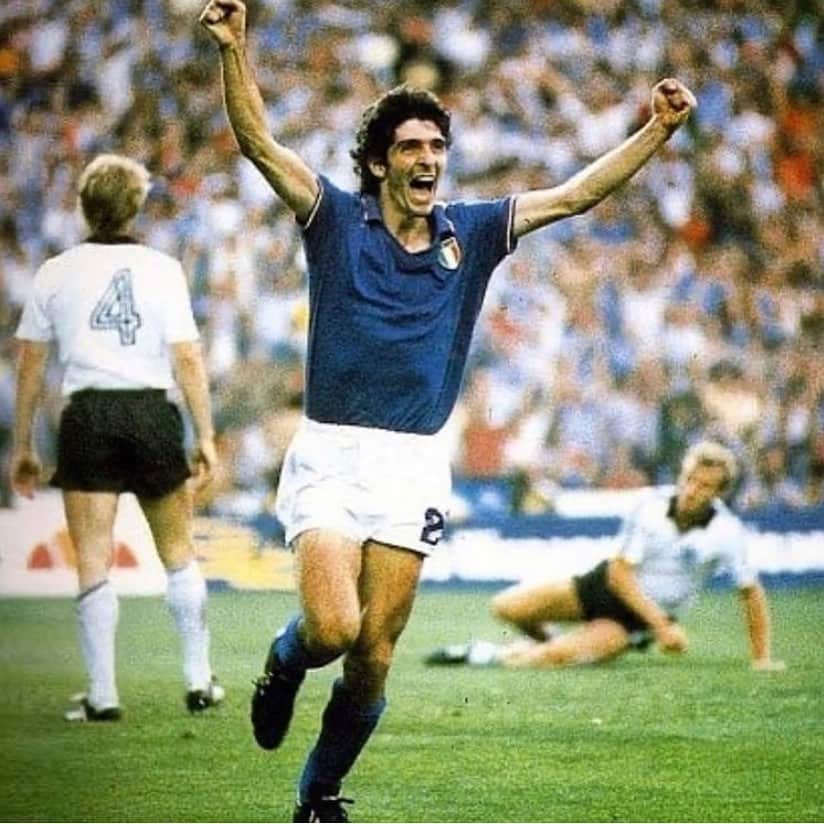 のインスタグラム：「Rimarrai per sempre il nostro eroe. Ciao Pablito ❤️」