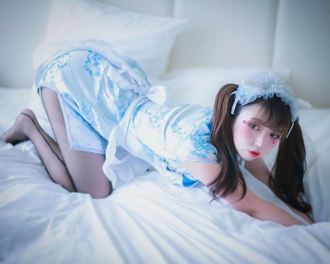 モ。ちゃんのインスタグラム：「好きになっチャイナ🐼💙  . #撮影 #作品撮り #被写体 #model #ミスid  #ミスid2020 #グラビア #グラドル  #チャイナドレス #チャイナ #ツインテール #cosplay #sexy #猫耳 #フェチモデル #網タイツ #underground #lingerie #えちえち #あざとい #instaphoto #sexy  #女子力 #cosplaygirl #코스프레 #kawaiigirl  #japanesegirl #l4l  #tagforlikes  #followforfollowback #イイネ返し‬」