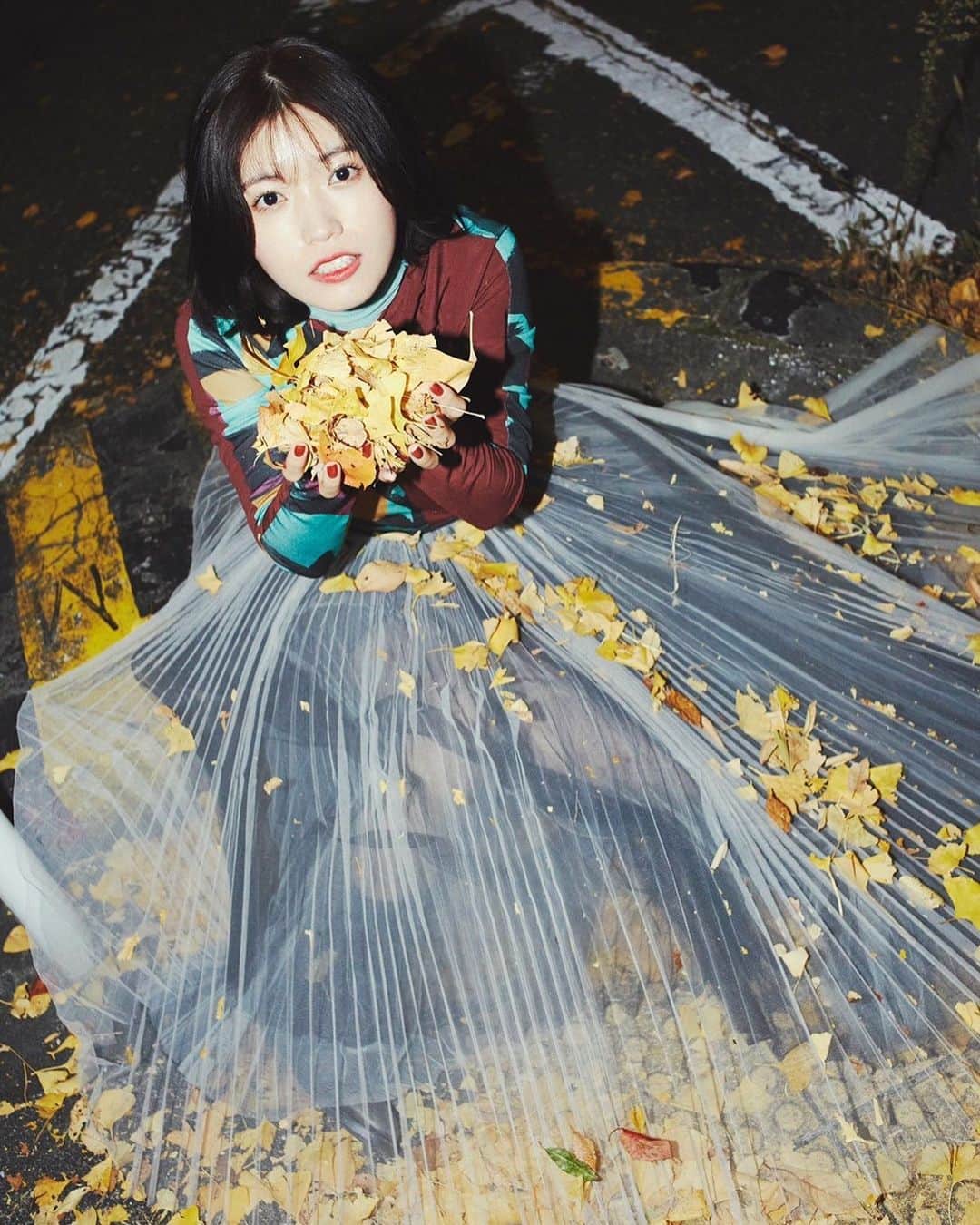 美山加恋のインスタグラム：「photo:@masataka_kougo hair:@akimi_kono make:@mihomua styling:@halna.aka  明日12時より🔔  ついにラスト！！！  バースデーイベントカウントダウンインスタライブします…！ 誕生日もいよいよ迫ってきました…  そして、チケット購入ページに開けないという事件が発生していたみたいですが…  今現在再開しました！！！  アクセスできなかった方ごめんなさい…！！  ぜひチケットを買って一緒にイベントを盛り上げてもらえたらと思います☺️  https://sp.arena.emtg.jp/feature/?fid=74b5d2bf30cd828349376d4a4f97bcef」