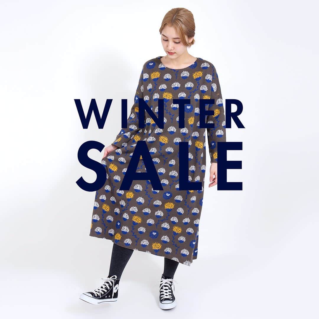 marbleSUD(マーブルシュッド) のインスタグラム：「いよいよ明日12月11日(金)12:00より、online shop WINTER SALEが始まります！先日に続き、完売必至！注目アイテム9コーデをご紹介いたします。  その⑪ ワンピース：13,860円(税込)」