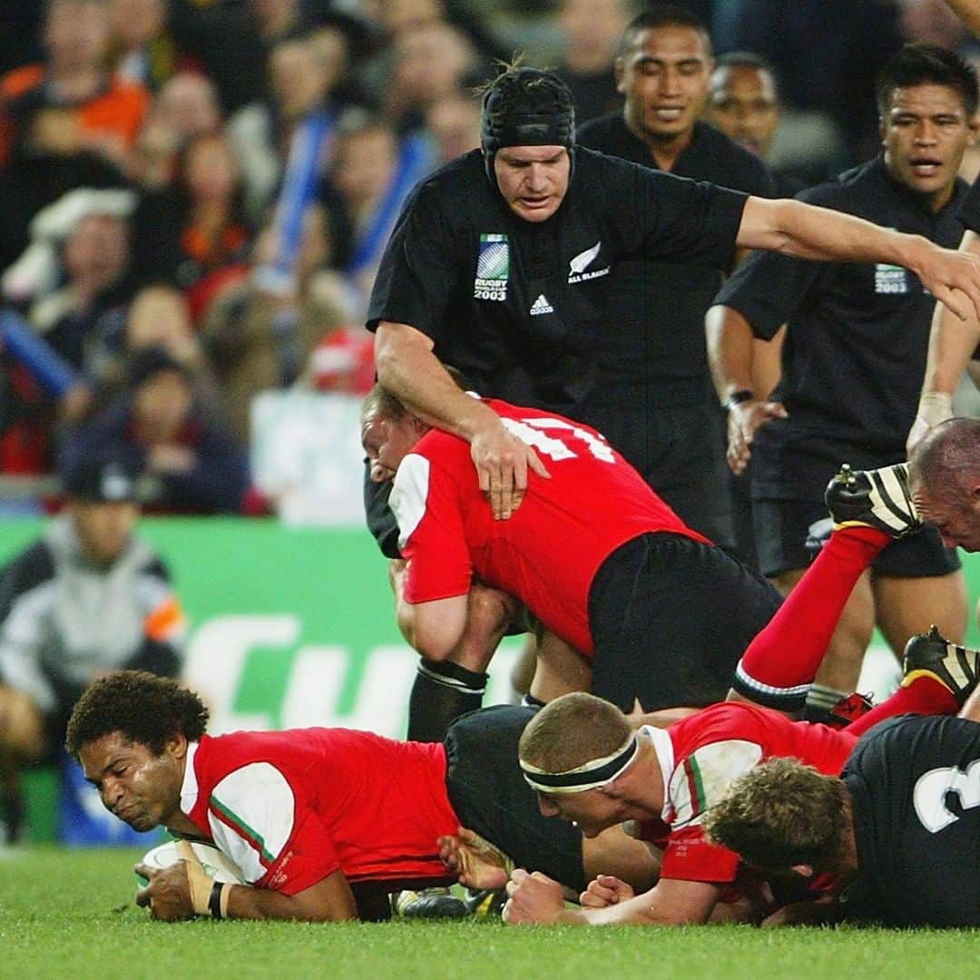 ワールドラグビーさんのインスタグラム写真 - (ワールドラグビーInstagram)「Which is your favourite moment from Rugby World Cup 2003? 🤩」12月10日 20時25分 - worldrugby