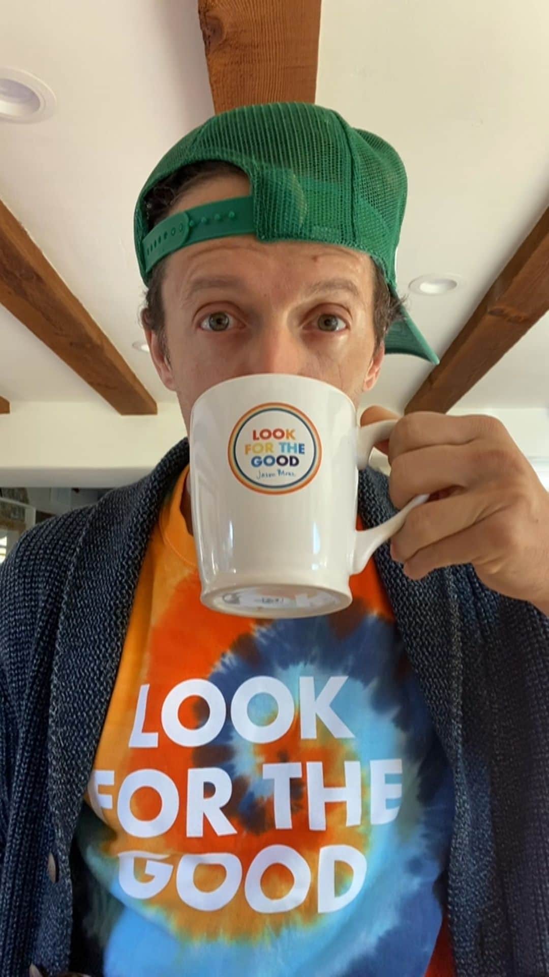 ジェイソン・ムラーズのインスタグラム：「Go mad for Look For The Good swag. Available at Jasonmraz.com」