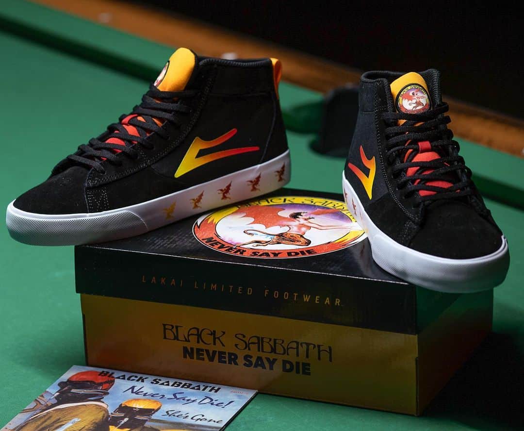 のインスタグラム：「Custom box with each pair ✔️ The Black Sabbath collection is available now at skate shops worldwide. Throughout the week we will be tagging all shops that are carrying the collection, here is the fifth list: 👇  @linesskateboarding @milo_auburn @pacificwave @sonomacoastsurfandskate @sifuskatshop @skatewarehouse @boardroomguys @embarkskate @fiveanddimeeaston @holistic_skateshop @krudcoskateshop @libraryskateshop @narragansettsurfandskate @nomad_supply_co @onegigco @oneuppgh @proskateboardshop @kineticskateboarding  👉 Link in bio for entire list of shops carrying the collection. Tag your shop!  #LakaiXBlackSabbath #BlackSabbath」