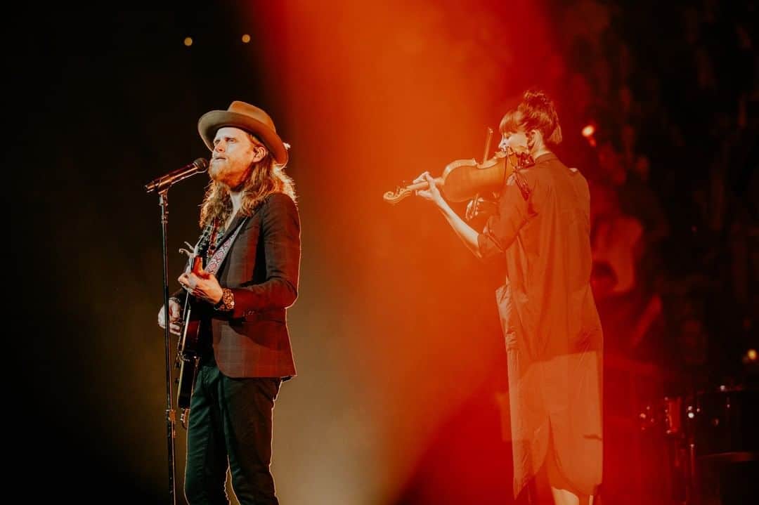 The Lumineersのインスタグラム：「Every night I saw you there」