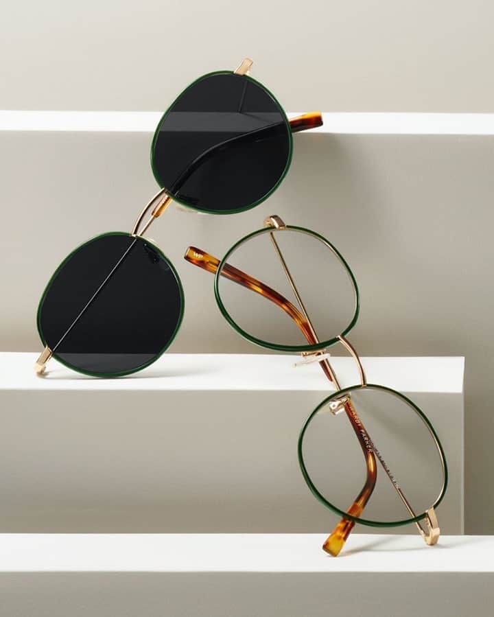 Warby Parkerのインスタグラム：「Have you seen the latest? Our newest interpretation of the Windsor Collection is here! And as an end-of-year treat, save 15% when you purchase any two (or more!) pairs of prescription eyeglasses or sunglasses—like Duncan in Forest Green with Polished Gold ⬆️💚 (Restrictions apply. Exp. 12/31/2020)」