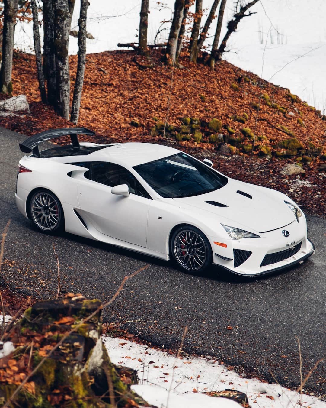 Lexus UKさんのインスタグラム写真 - (Lexus UKInstagram)「"Because it sounds so good I spend a lot of time downshifting from high revs."  Head to the link in our bio to read our interview with #LexusLFA owner, @Lathouras_P.  Photo credit: @AlexPenfold  #Lexus #Design #Automotive #LexusF #LFA #Supercar #CarDesign #CarsofInstagram #V10 #Art #10DaysofLFA」12月11日 2時01分 - lexusuk