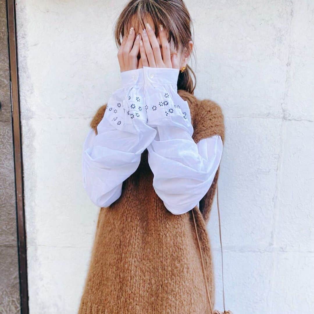 カオルコさんのインスタグラム写真 - (カオルコInstagram)「I really like it💜  ちょっと浮かれることがあって、ほわんな感じとパキッとカラーでおでかけしたよ。  #fashion #ootd #jupebyjackie #blamink #manoloblahnik #bottegaveneta #コーデ」12月10日 20時50分 - ka_ruk_