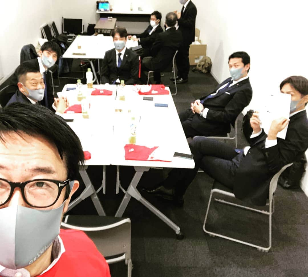 古賀正紘さんのインスタグラム写真 - (古賀正紘Instagram)「ありがとう瑞穂パーティー控室  #山口素弘  #楢崎正剛  #岡山哲也 #中村直志 #小田島アナウンサー #名古屋グランパス #東海テレビ」12月10日 20時46分 - kogattsu5