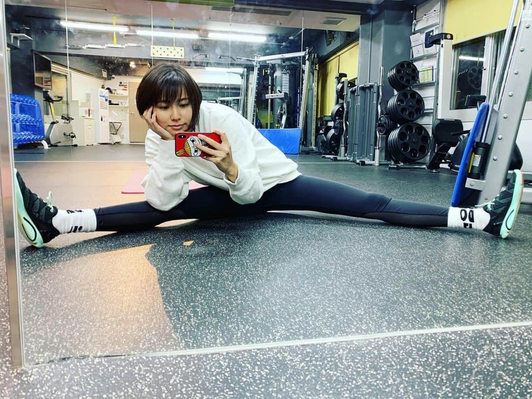 のインスタグラム：「・  今日もトレーニングーーーー！👍  ・  I'm into training!!!!  ・  #shinyaayaka  #actress #女優 #英語の先生 #englishteacher #ランニング #ランニング女子  #running #runninggirl  #脚 #脚やせ #美脚 #トレーニング #少年野球 #野球好き #健康第一#笑顔  #smile  #chipmuskcheeks #ニュージーランド #クライストチャーチ #nz#nz🇳🇿 #海外留学 #語学留学 #姉妹都市 #福岡　#オークランド #fukuoka #auckland」