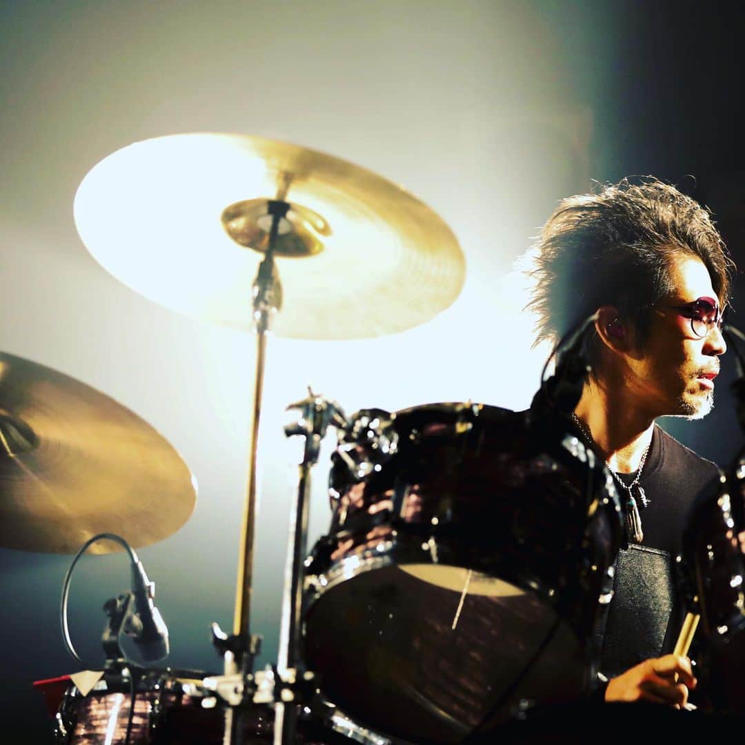 野崎森男のインスタグラム：「今日は世界一のドラマー 野崎マスケ兄貴の誕生日！  おめでとう！真ちゃん！  Today is my brother's birthday. Congratulations! You will always be the best drummer in the world.」