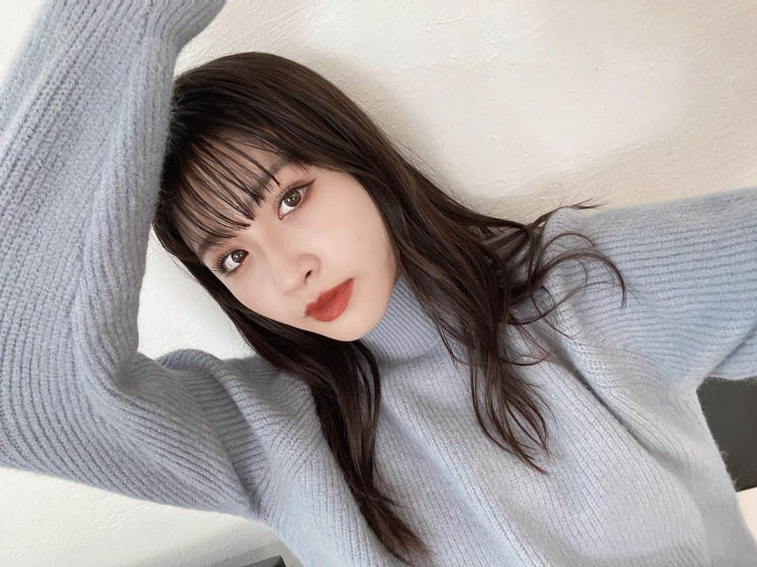 若林真帆さんのインスタグラム写真 - (若林真帆Instagram)「16歳になりました！👧🏻﻿ ・﻿ ・﻿ 10日になった瞬間たくさんのDMやコメント﻿ 嬉しかったです！本当にありがとう！🍰﻿ ・﻿ 学校でも沢山祝ってもらえて、、🍓🍓﻿ とっても素敵な一日になりました＼(^O^)／﻿ ・﻿ これからもよろしくね、大好き！﻿ #若林真帆」12月10日 21時11分 - mhopu_