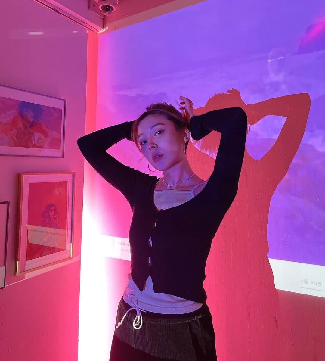 アシュリさんのインスタグラム写真 - (アシュリInstagram)「Photos that didn’t make it to the feed individually but are just ok enough to be in a slideshow😬」12月10日 21時33分 - ashleybchoi