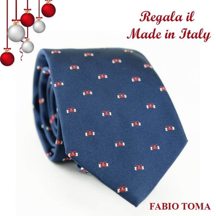 のインスタグラム：「You can say you get some Ferrari.  Roaaaar... roaaaar...  https://www.fabiotoma.com/store/product/cravatta-seta-ferrari/  #xmas2020 #fashion #italy #style #mrket #pittiuomo #nyc #instagood #handsome #girlinsuit #pitti #suitedup #fabiotoma #camicie #cravatte #foulard #sciarpe #cinture #gilet #Pantaloni #Completi #tshirt #bracciali #classywomen  #tie #giftsideas #goftsforhim」