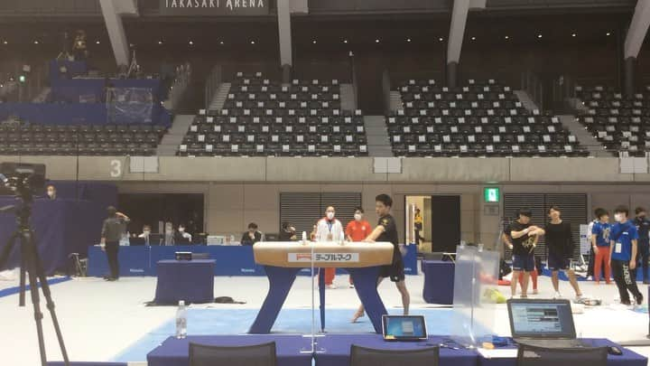 湯浅賢哉のインスタグラム：「【全日本体操個人総合選手権】  女子の選手は本日の予選お疲れ様でした。  明日はついに私たち男子の予選です。 満身創痍ではありますが、この2日間で会場の器具や身体を慣らし、やれることはやり、なんとか試合への出場が可能な所までになりました。  試合を支えてくれている方々をはじめ、怪我に対してサポートメンテナンスして下さった方々、応援してくれるみんなに感謝です。  頑張ってきます🔥  #体操 #全日本 #個人総合 #本気 #69」