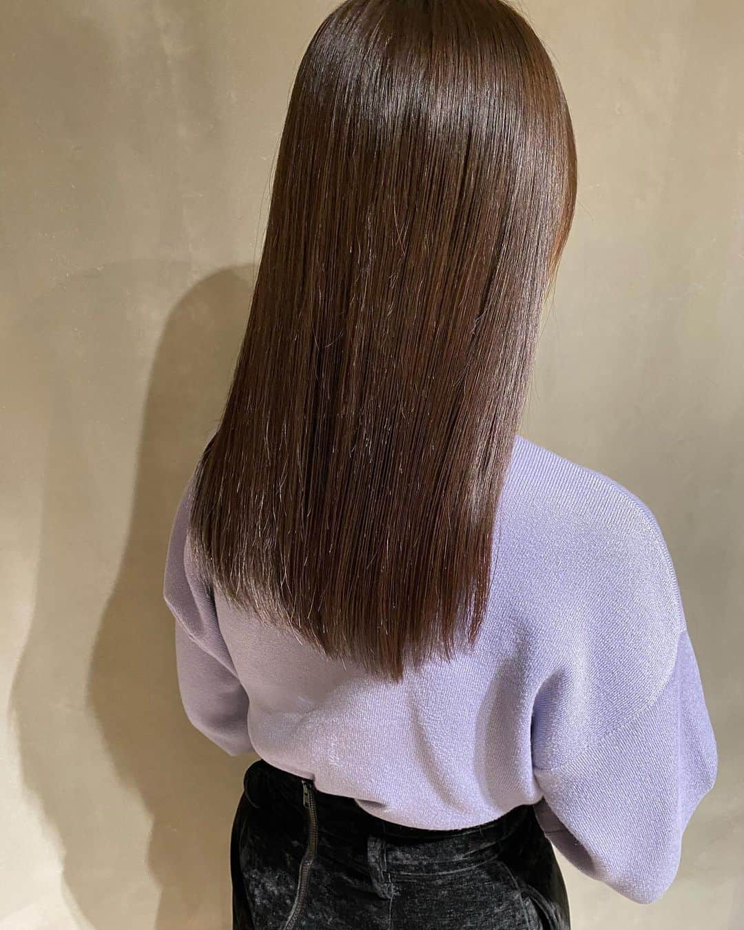 河本景さんのインスタグラム写真 - (河本景Instagram)「髪伸びたでしょ！！！！ 今の髪色はチョコレートみたいなの🍫🤍 カイベさんいつもありがとうございます🤤」12月10日 22時14分 - onkeikein