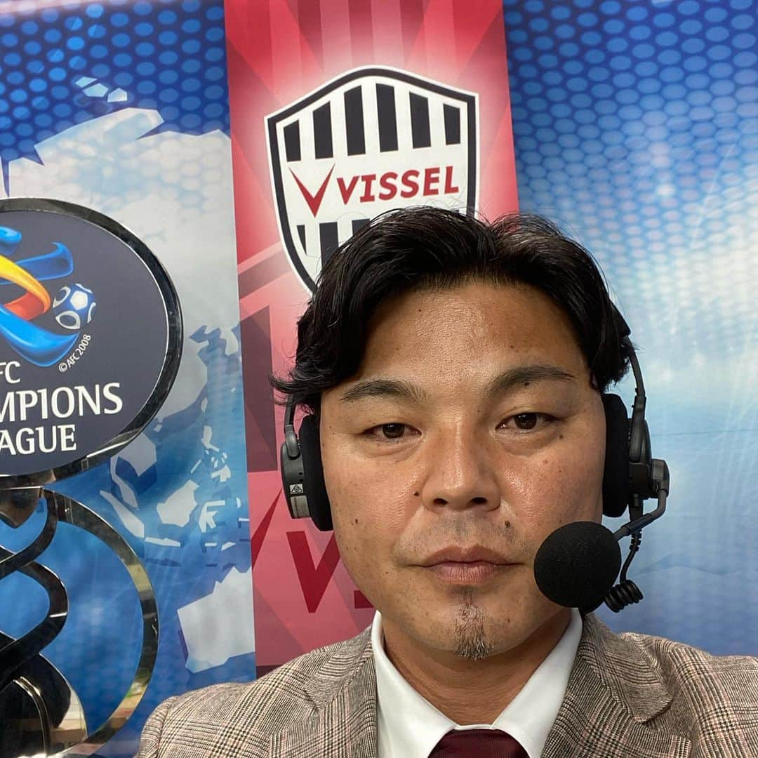 城彰二さんのインスタグラム写真 - (城彰二Instagram)「アジアチャンピオンズリーグ‼️ 準々決勝⚽️ ヴィッセル神戸(日本) 対 水原(韓国) 日本の力を見せて欲しい‼️ 頑張れ👍ヴィッセル神戸😊  #アジアチャンピオンズリーグ #ヴィッセル神戸 #日テレ #解説 #城彰二」12月10日 22時38分 - shoji.jo.official