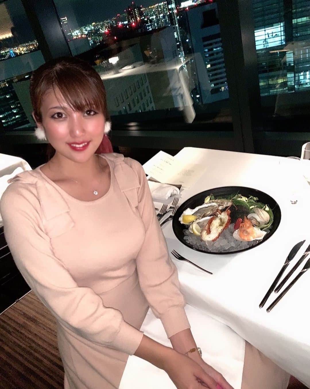 神谷麻美さんのインスタグラム写真 - (神谷麻美Instagram)「#fishbanktokyo でディナー💖🍷✨ 料理全部とても美味しかったです💓🍽💓✨ 大好きなフォアグラのポアレも食べれて、幸せ🥰💓✨  #東京タワー の目の前でとても綺麗な夜景でした🥰💗🌃🌟✨   #東京グルメ #夜景の見えるレストラン  #クリスマスディナー」12月10日 23時25分 - asamice428