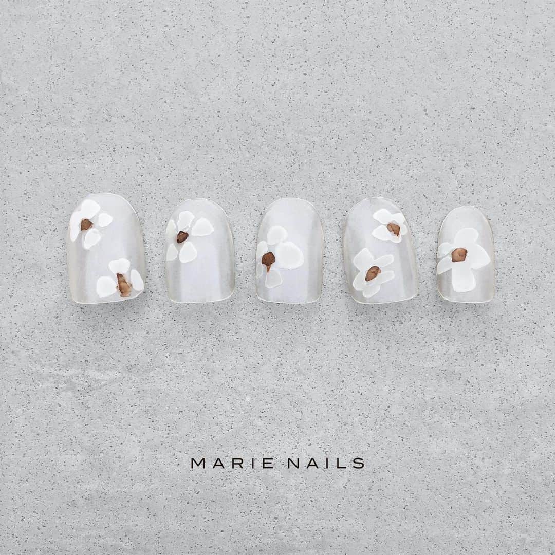 marienails_jpnのインスタグラム：「#nailartist #nailstagram #nailsofinstagram #nailswag #nailpro #nailist #marienails #nail #nails #naildesign #nailart #fashion #trend  #gelnails #instanails #fashionista #fashionlove #nailfie #マリーネイルズ #ネイルデザイン #ネイル #ジェルネイル #ファッション #ネイルサロン #ネイリスト #お洒落さんと繋がりたい #美甲 #ネイルアート #おしゃれ #コーデ」