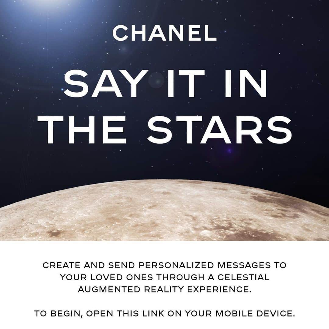 Kara Yoshimoto Buaさんのインスタグラム写真 - (Kara Yoshimoto BuaInstagram)「Create your own interactive celestial moonscape holiday message by swiping up on my story highlight!  #chanelstars #chanelno5 #sayitinthestars」12月11日 10時18分 - karayoshimotobua