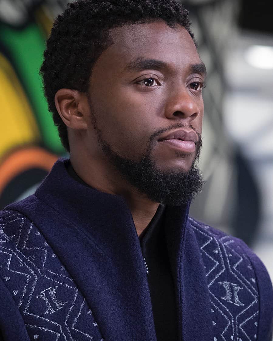 Just Jaredさんのインスタグラム写真 - (Just JaredInstagram)「Disney and Marvel have confirmed that Chadwick Boseman will not be recast in “Black Panther 2” and plans for how the movie will move forward were announced. Tap this photo at the LINK IN BIO for more details.  #ChadwickBoseman #BlackPanther Photo: @marvel」12月11日 10時48分 - justjared