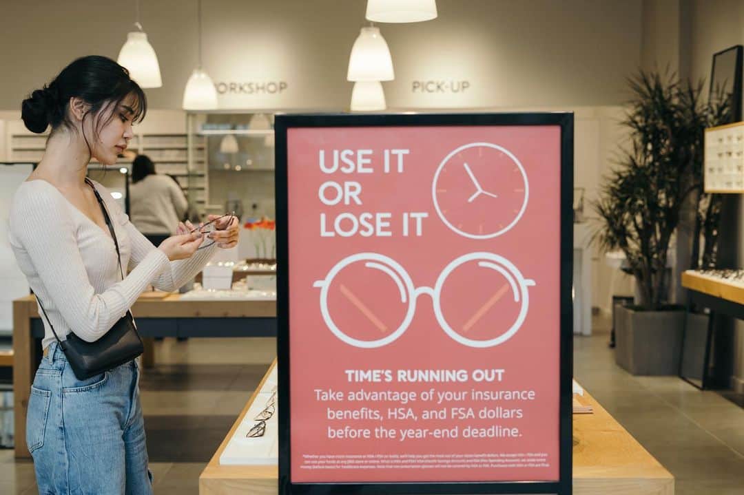 JINSのインスタグラム：「Can you use HSA/FSA to pay for prescription eyewear? You can! Learn more at our latest blog post. Turn your HSA/FSA dollars into glasses. Before the year-end deadline, save on your prescription order at jins.com or in stores.  Click our #Linkinbio to see the differences between a health savings account (HSA) and a flexible spending account (FSA) and which plan suits your prescription eyewear needs best.」