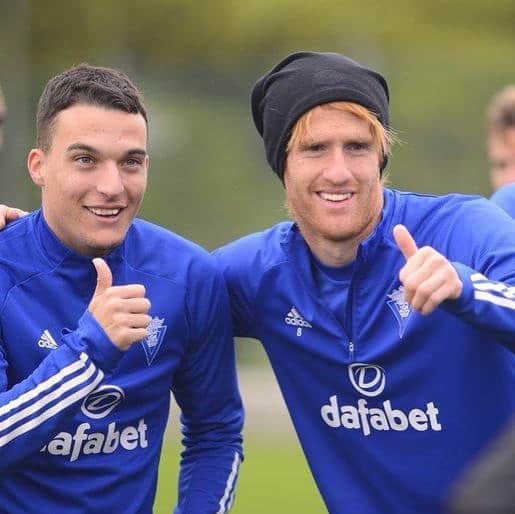 アレハンドロ・フェルナンデス・イグレシアスのインスタグラム：「Ya va quedando menos hermano...Cada día más seguro, cada día más fuerte! 💪🧡」