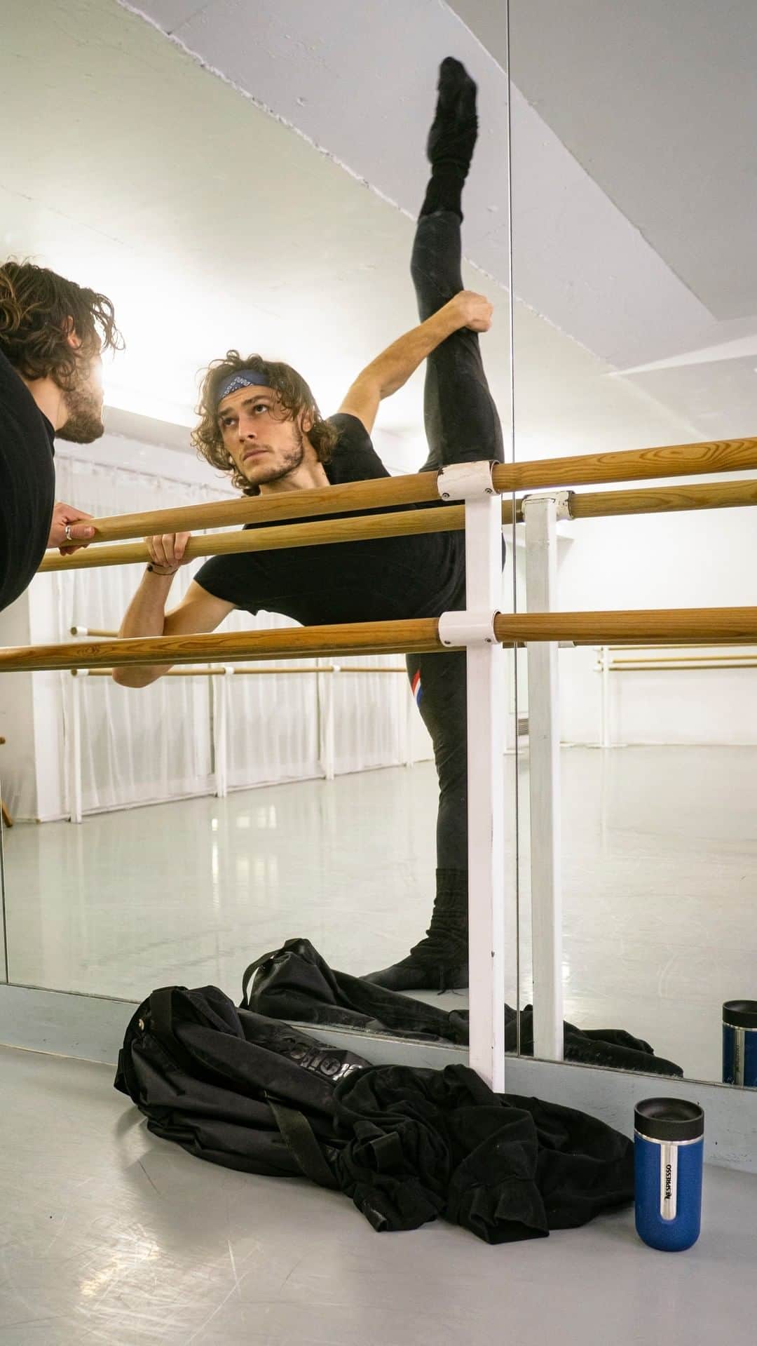 Nespressoのインスタグラム：「Discover the basics and benefits of ballet with world renown dancer Hugo Marchand as he teaches us a ballet barre class. The perfect prelude to your coffee moment.   #Nespresso #NespressoMoments」