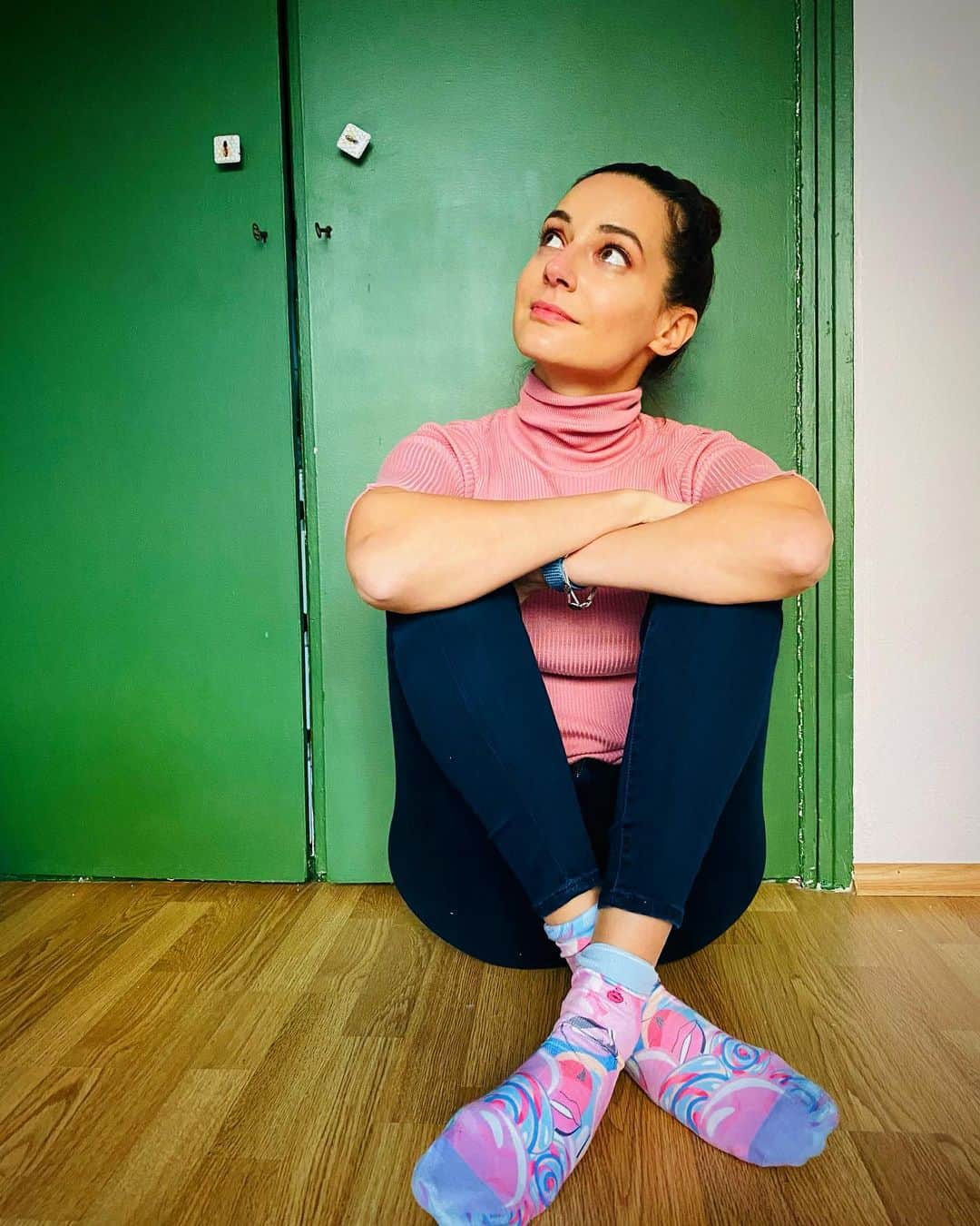 Sedef Avciのインスタグラム：「Bir bakmışım yokmuşum 🌸」