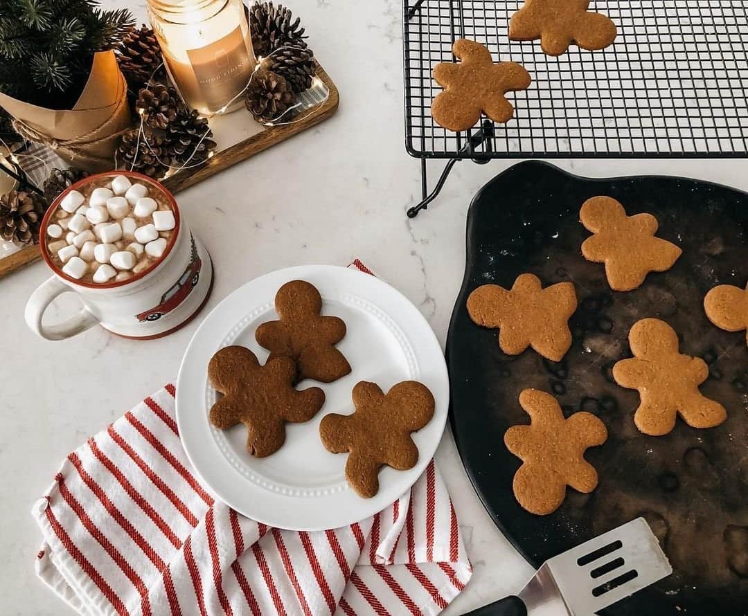 T.J.マックスのインスタグラム：「Serving up a little holiday spirit ✨  (📷: @lemonandpearls)」