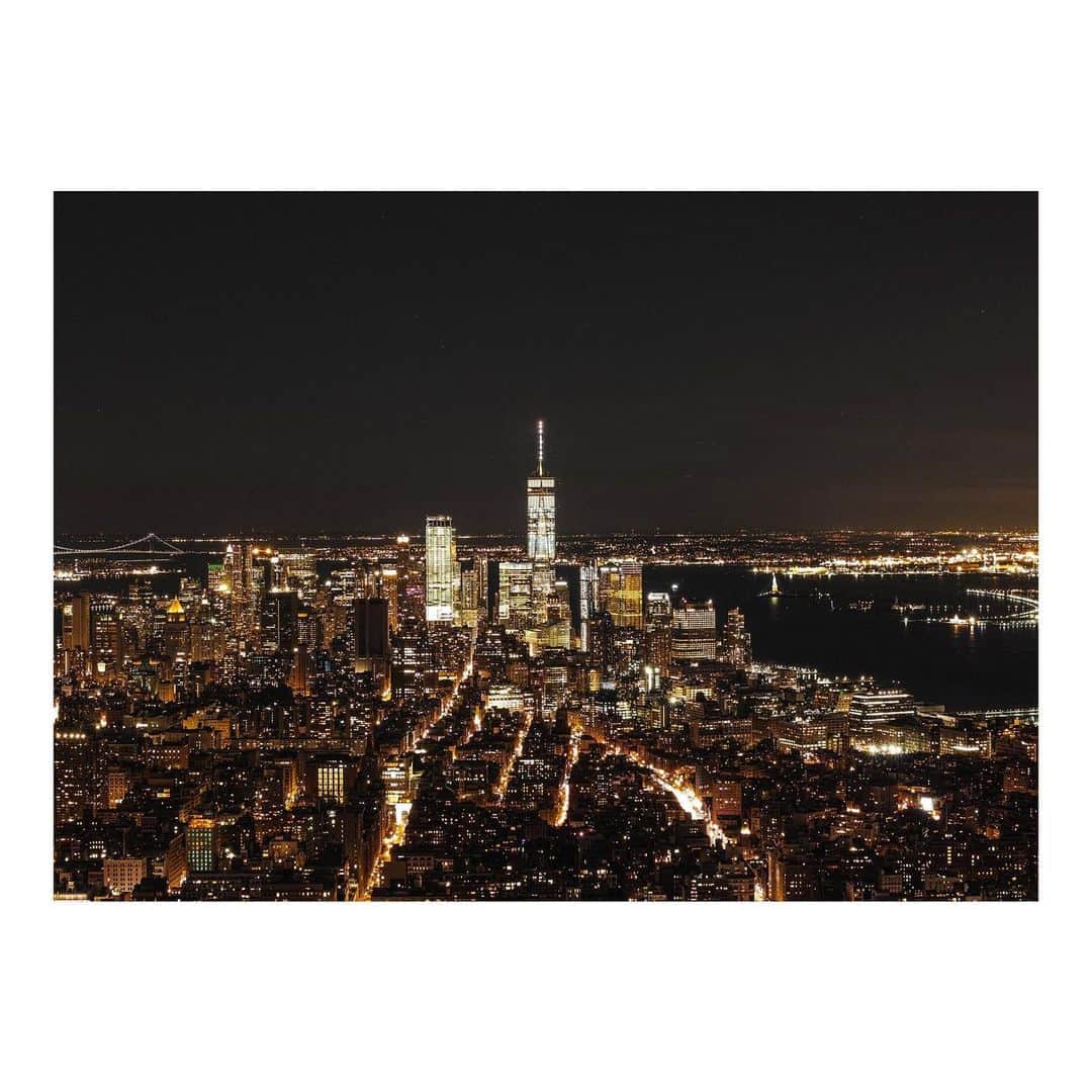 デビッドヤーマンのインスタグラム：「City lights, radiant like 💎 #DavidYurman」