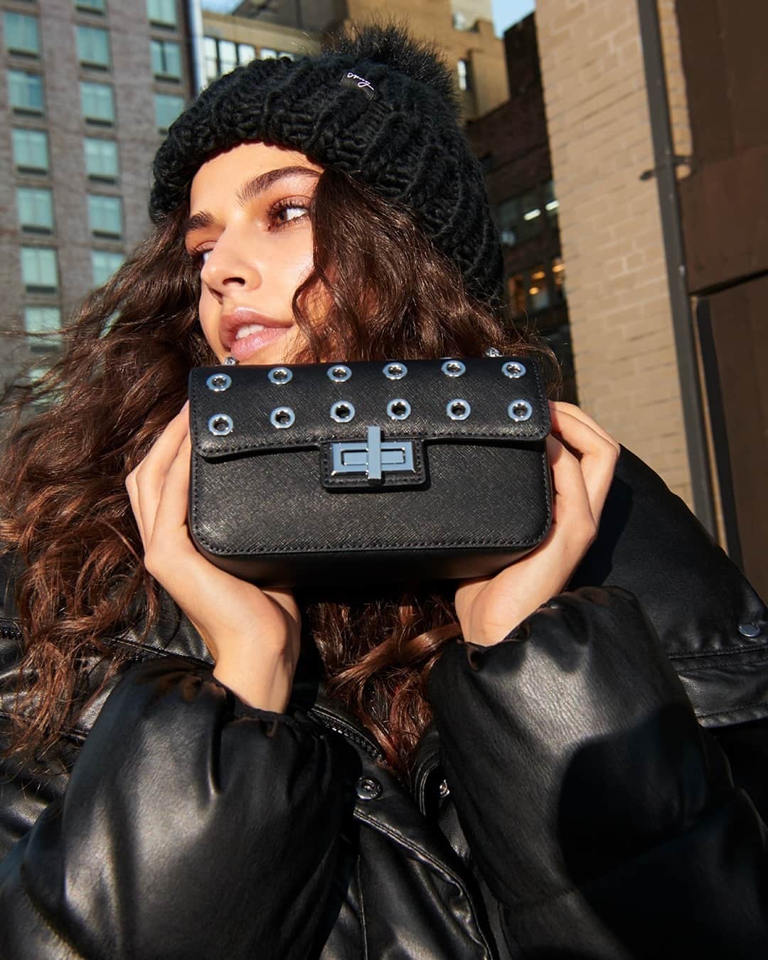 DKNYのインスタグラム：「A gift so nice, you’ll want to show it off. Tap to shop the #DKNY look. #DKNYSTATEOFMIND」