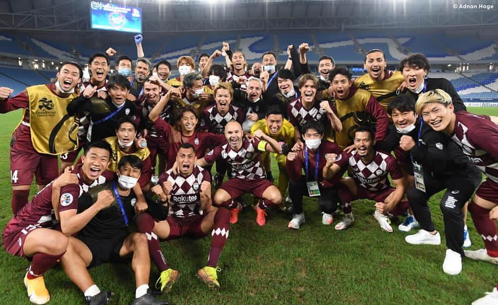 アンドレス・イニエスタさんのインスタグラム写真 - (アンドレス・イニエスタInstagram)「Histórico!!! Semifinales!!! Grandioso equipo!!! Vamos @visselkobe!!!」12月11日 4時16分 - andresiniesta8