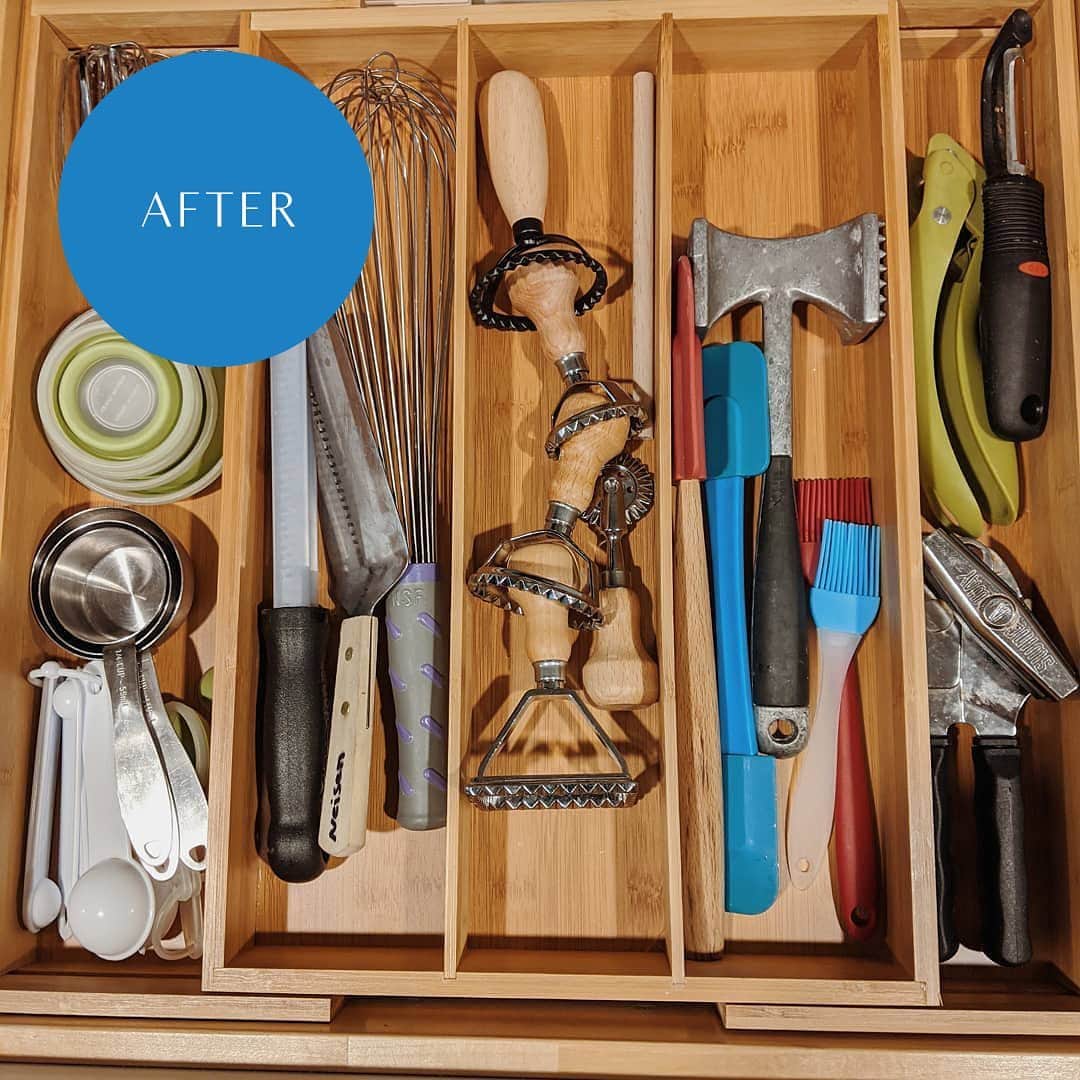 近藤麻理恵のインスタグラム：「A tidy drawer in time for holiday cooking! Nice work, @hyggenfit. 🤩」