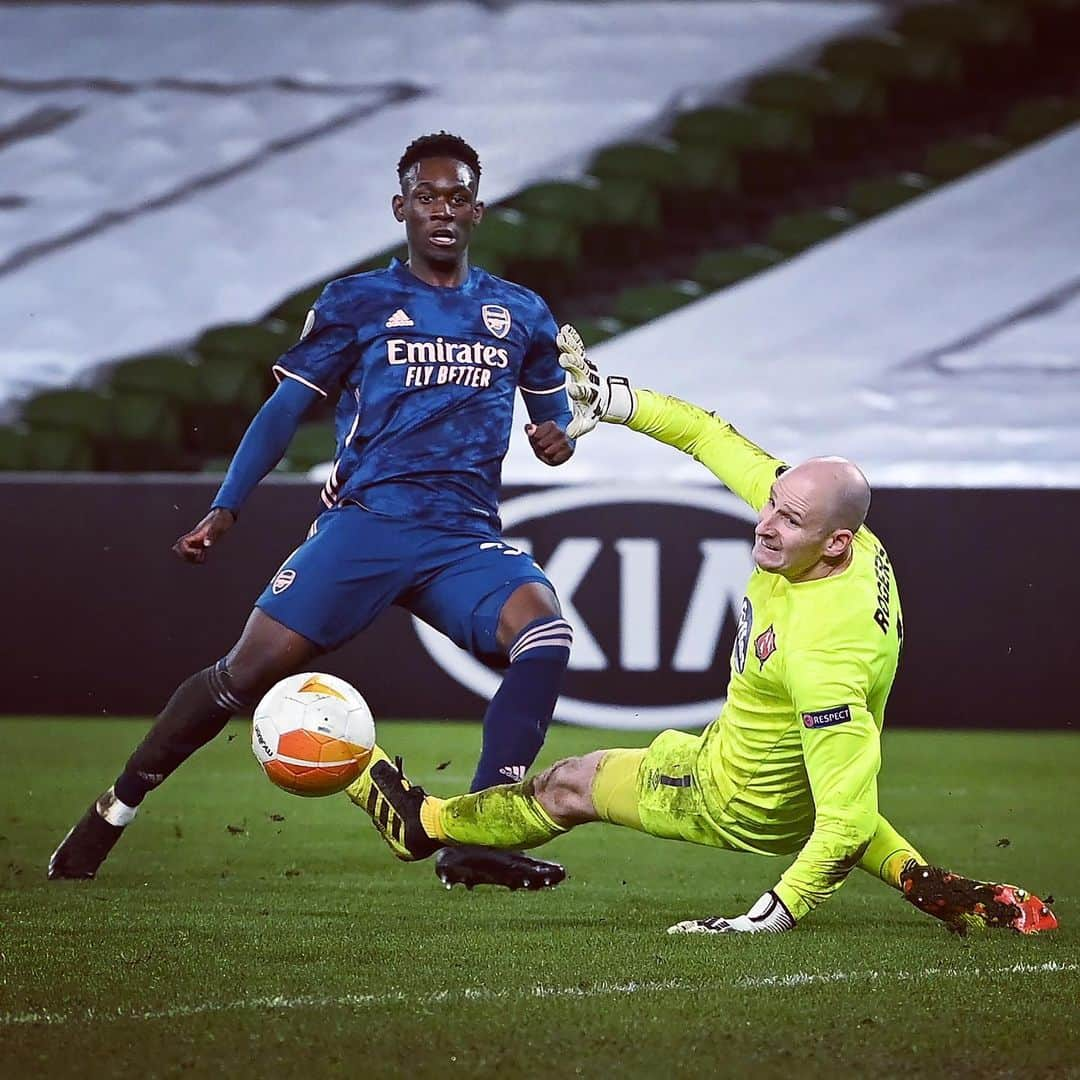 アーセナルFCさんのインスタグラム写真 - (アーセナルFCInstagram)「And another! @folarinbalogun67 makes it 4️⃣  #Arsenal #UEL #Balogun」12月11日 4時41分 - arsenal