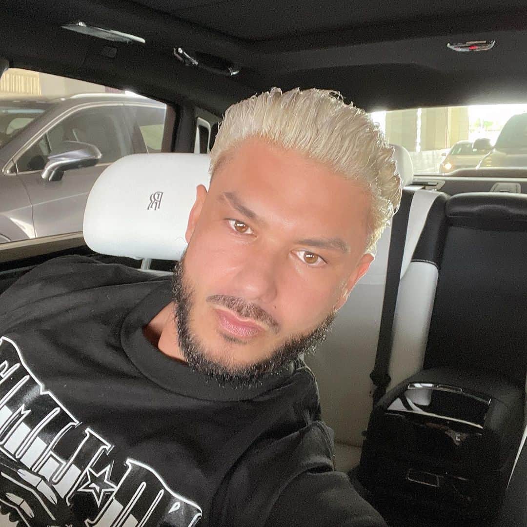 Pauly Dのインスタグラム：「Activate Super Saiyan DJ Mode......」