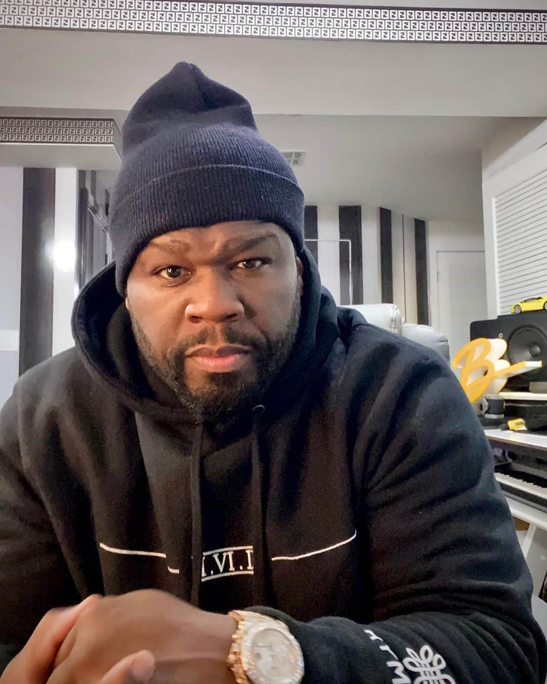 50セントさんのインスタグラム写真 - (50セントInstagram)「you know the vibes, all i do is work let’s get it @southwest263 BMF Casting now! 🔥#bransoncognac #lecheminduroi」12月11日 5時10分 - 50cent