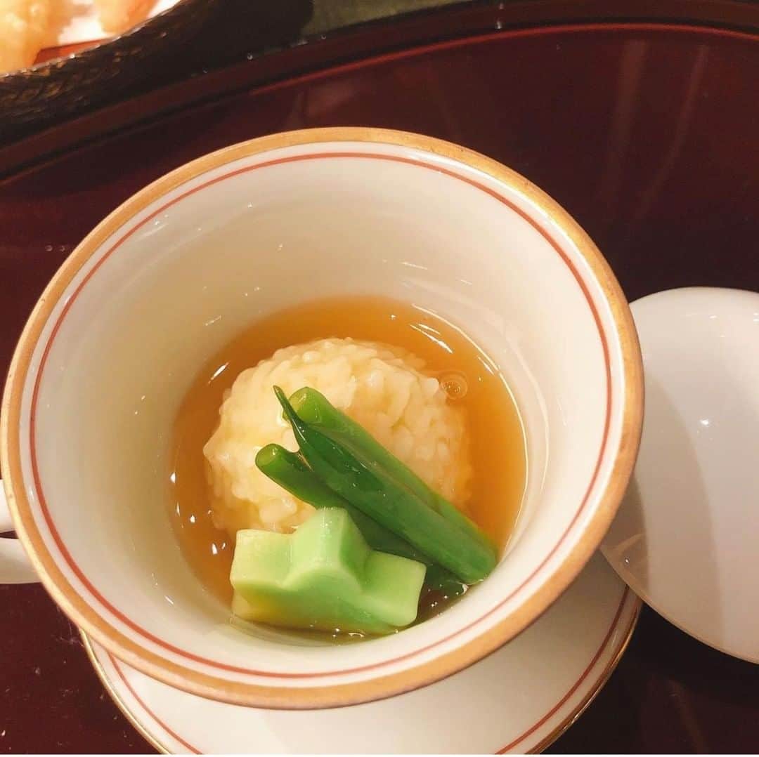 スイスホテル南海大阪さんのインスタグラム写真 - (スイスホテル南海大阪Instagram)「#フライデーファンフィーチャー：旬の味覚を和テイストで。　@yuuk0505 さん、日本料理「花暦」でのお写真をご投稿いただきありがとうございます！スイスホテル南海大阪で撮影した写真を #LiveItWellOsaka #洗練された時　のハッシュタグをつけてご投稿ください！毎週金曜日にあなたの自慢の#洗練された時をご紹介します。#スイスホテル南海大阪　#スイスホテル #花暦  #FridayFanFeature: Seasonal freshness, local ingredients!   Thank you @yuuk0505 for sharing your Hana Goyomi experience! Have any photos of the Swissôtel Nankai Osaka? Tag us #LiveItWellOsaka for a chance to be featured! #HanaGoyomiOsaka #JapaneseFood #SwissotelOsaka」12月11日 5時30分 - swissotelnankaiosaka_official