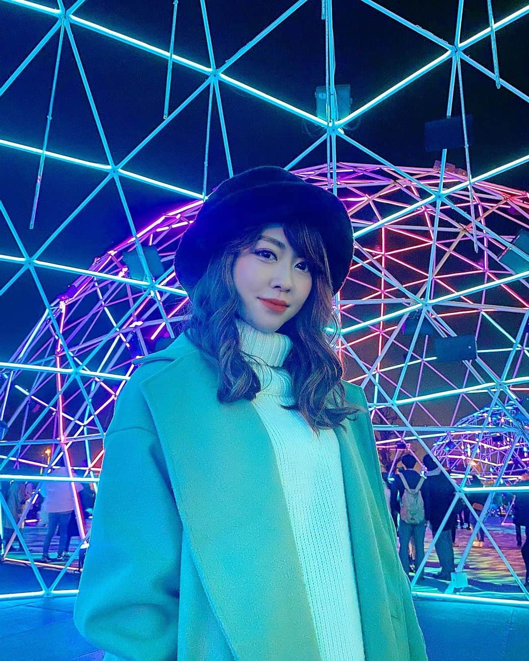 のインスタグラム：「Fantastic🌟🌟🌟 . . #横浜 #yokohama #イルミネーション #幻想的 #幻想的な空間 #illumination #キラキラ #素敵な空間 #素敵 #みなとみらい #minatomirai」